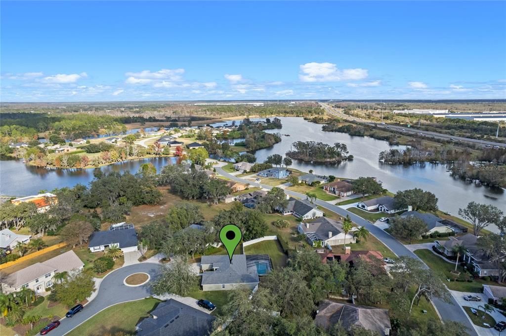 Quiet respected Neighborhood of Sherwood Lakes