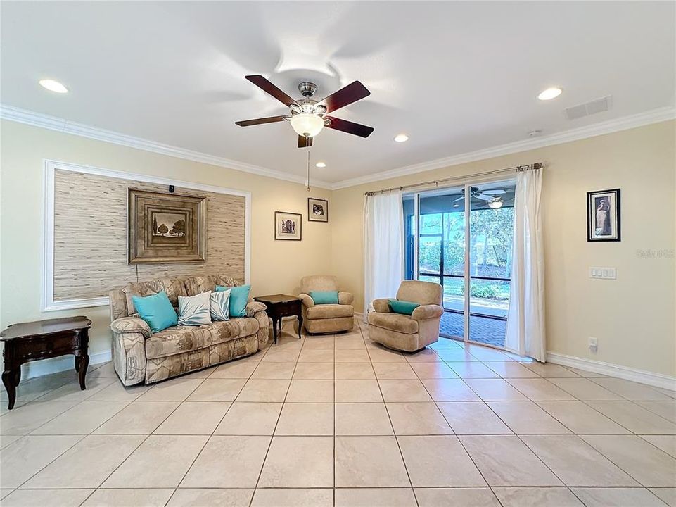 For Sale: $339,500 (3 beds, 2 baths, 1756 Square Feet)