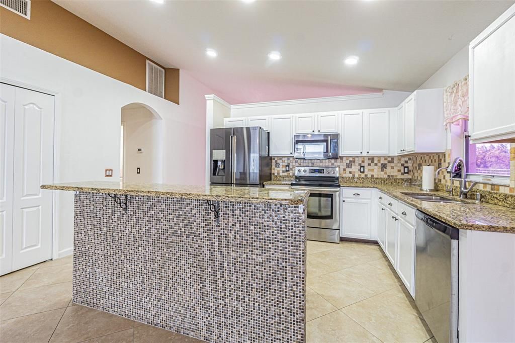 For Sale: $489,000 (4 beds, 2 baths, 1990 Square Feet)