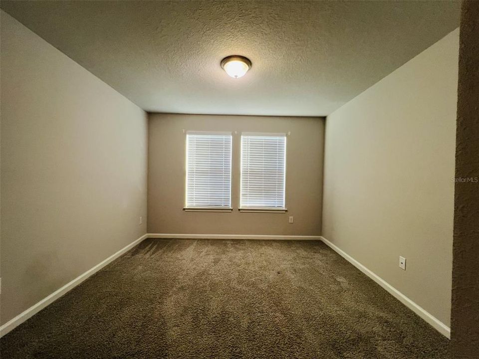 For Rent: $2,400 (3 beds, 2 baths, 1667 Square Feet)