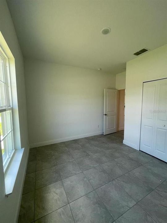 For Sale: $275,000 (4 beds, 2 baths, 1580 Square Feet)