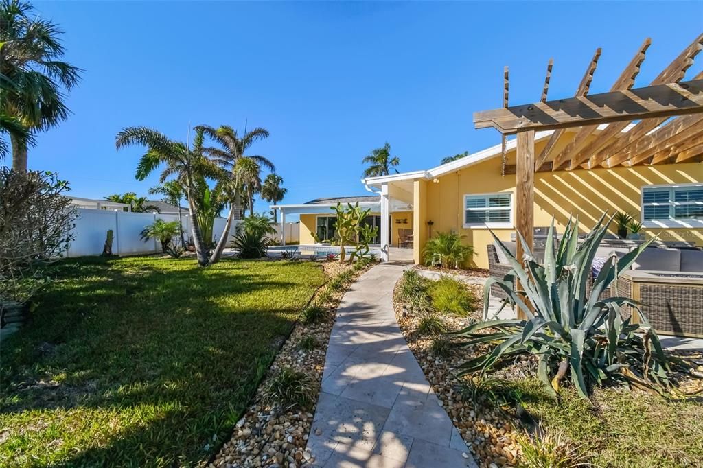 For Sale: $1,800,000 (4 beds, 3 baths, 1929 Square Feet)