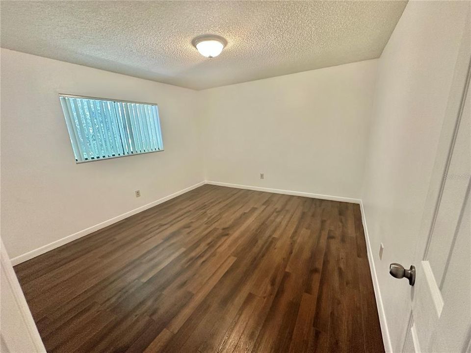 For Rent: $1,195 (1 beds, 1 baths, 15476 Square Feet)