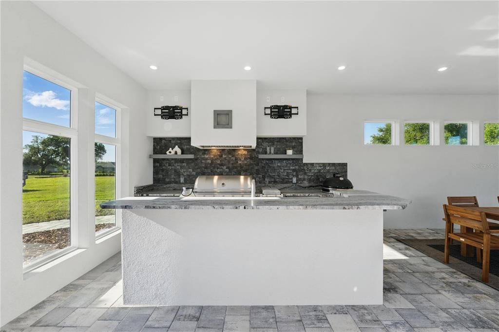 Active With Contract: $1,835,000 (4 beds, 4 baths, 4050 Square Feet)