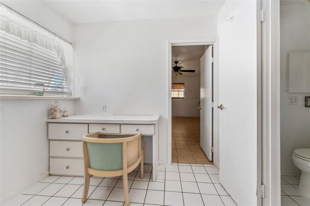 Active With Contract: $425,000 (3 beds, 3 baths, 2983 Square Feet)