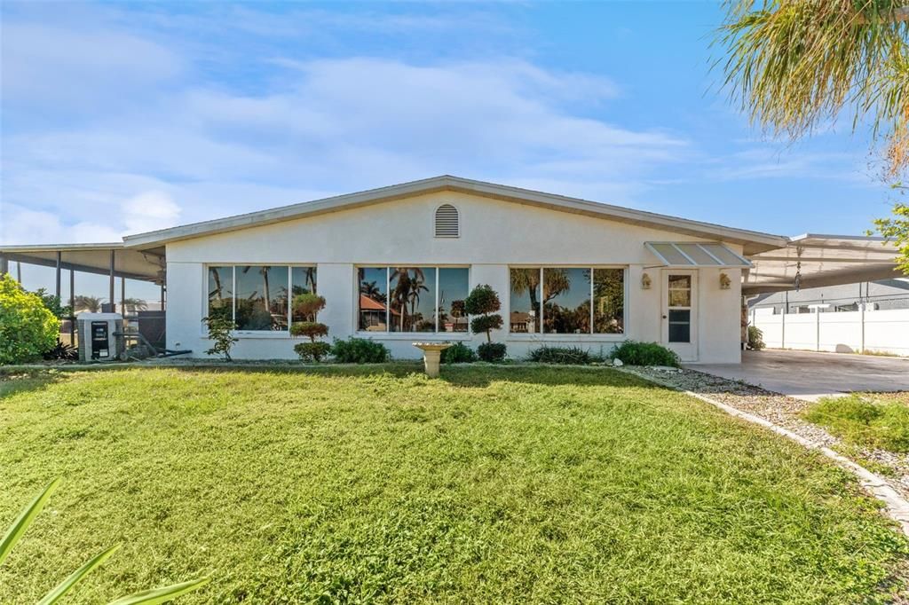 Active With Contract: $425,000 (3 beds, 3 baths, 2983 Square Feet)