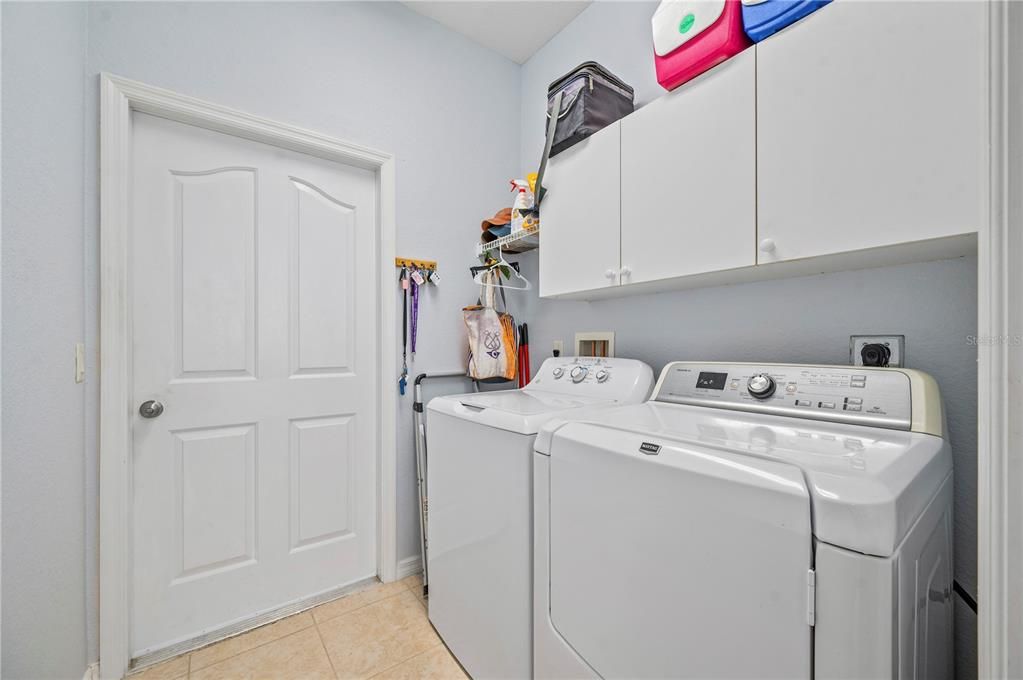 Active With Contract: $413,900 (3 beds, 2 baths, 1531 Square Feet)