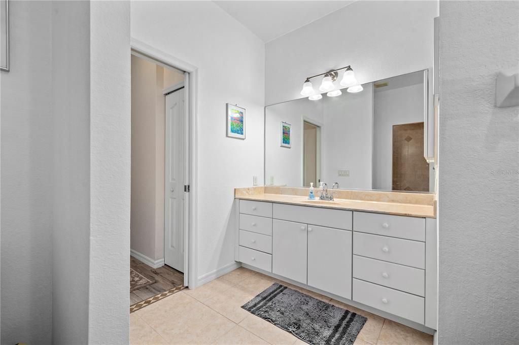 Active With Contract: $413,900 (3 beds, 2 baths, 1531 Square Feet)