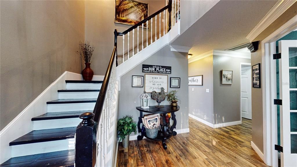 Entry way staircase