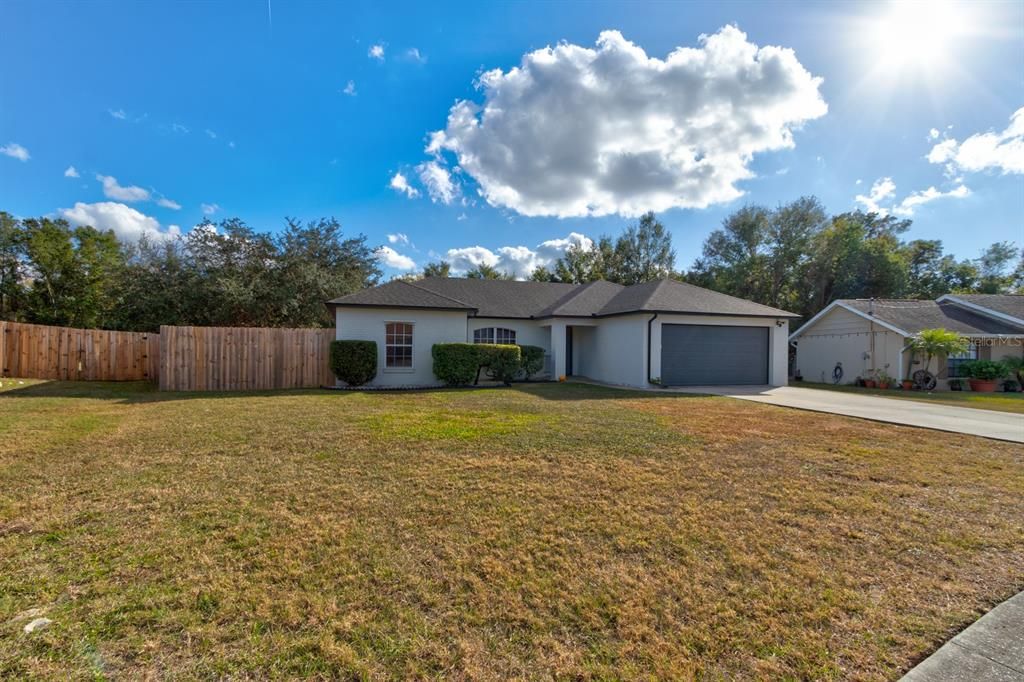 For Sale: $349,900 (3 beds, 2 baths, 1402 Square Feet)