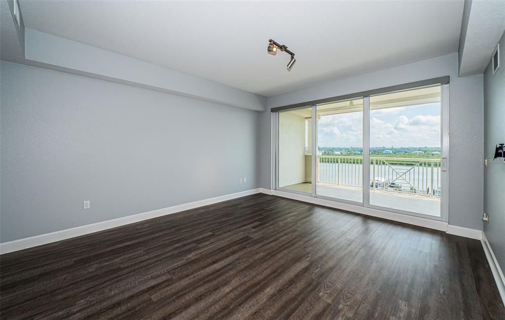 Large Living Room overlooking the Intracoastal!