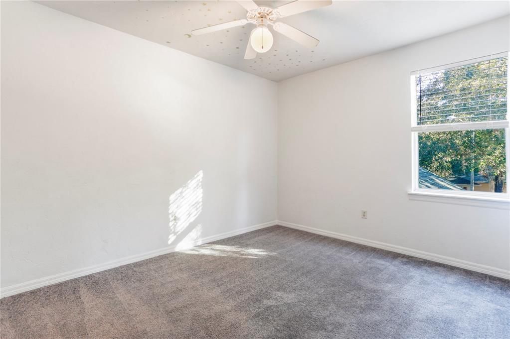 Bedroom #1 : Bright natural lighting.