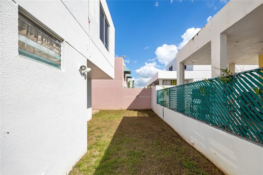 En Venta: $360,000 (4 camas, 2 baños, 0 Pies cuadrados)