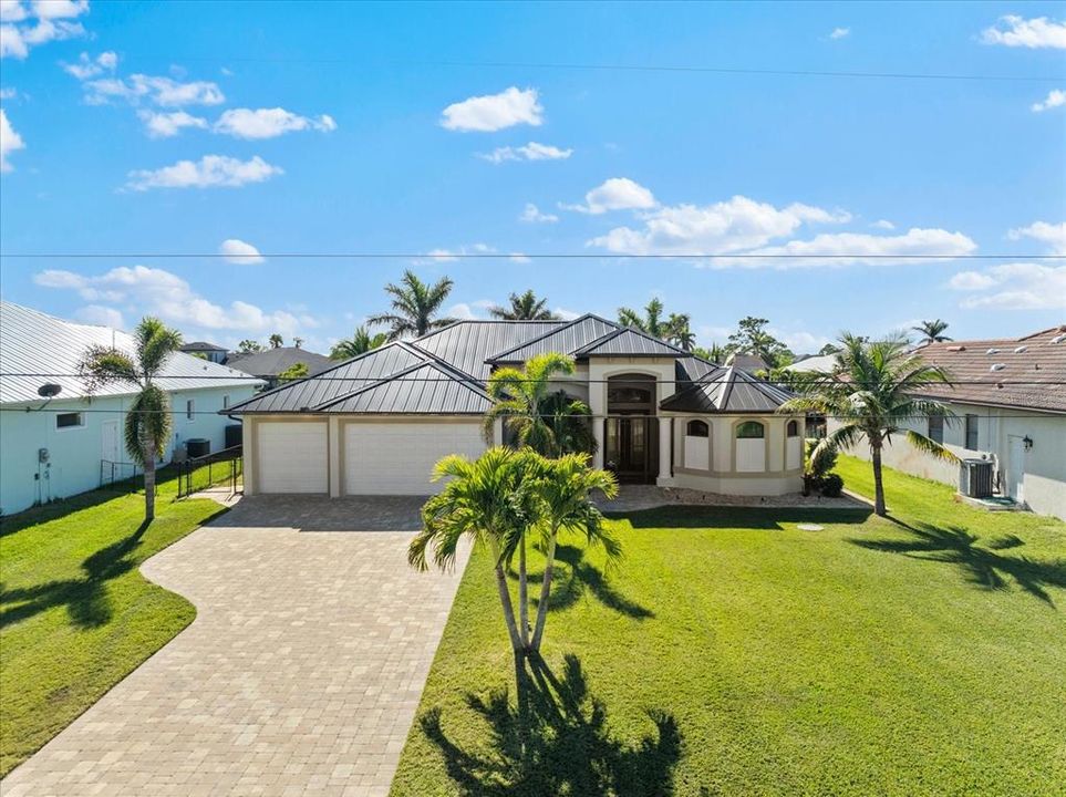 Immaculate Home in South Gulf Cove – a True Gem