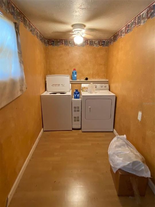 For Sale: $259,000 (2 beds, 1 baths, 1152 Square Feet)