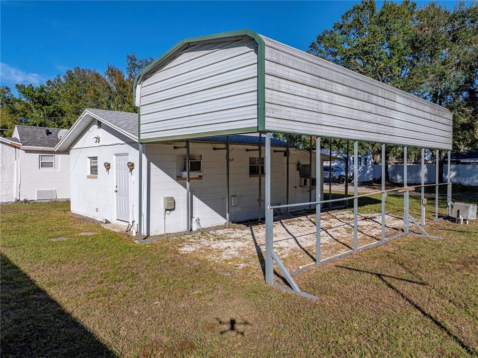 Active With Contract: $260,000 (3 beds, 2 baths, 1132 Square Feet)