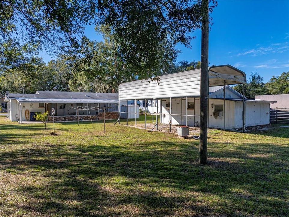 Active With Contract: $260,000 (3 beds, 2 baths, 1132 Square Feet)