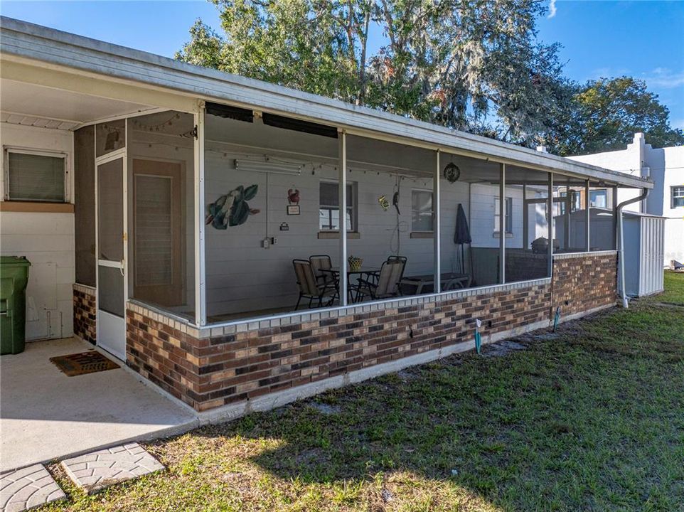 Active With Contract: $260,000 (3 beds, 2 baths, 1132 Square Feet)