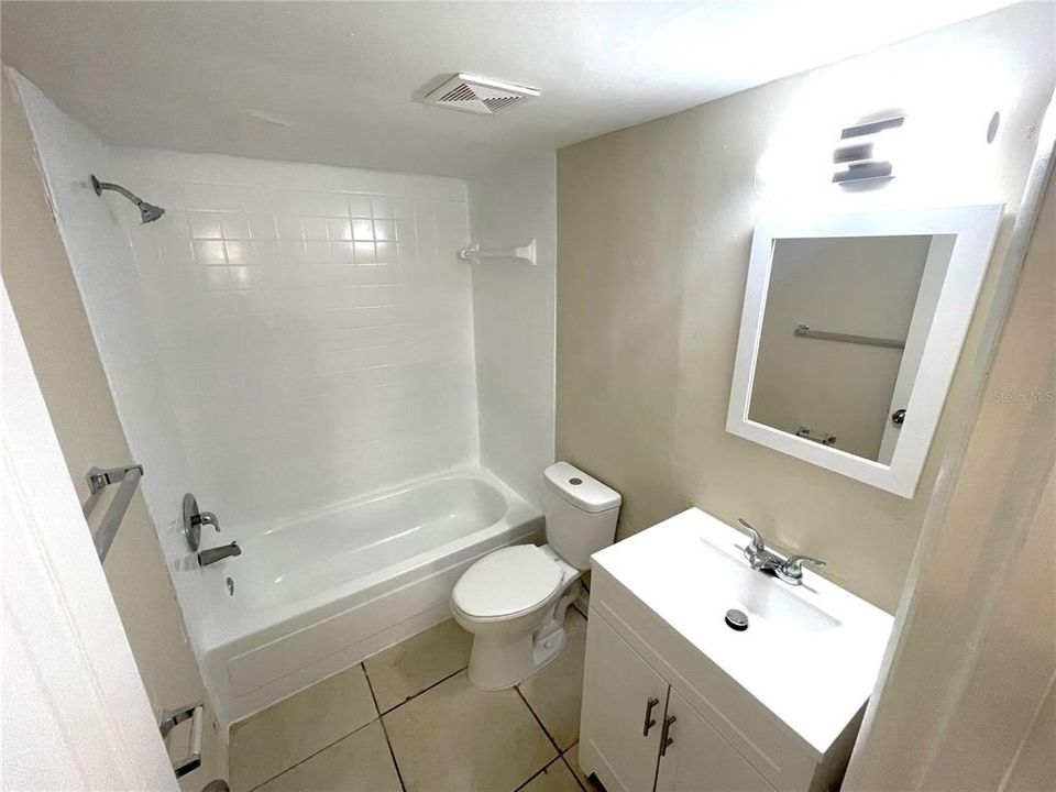 For Rent: $1,195 (1 beds, 1 baths, 588 Square Feet)