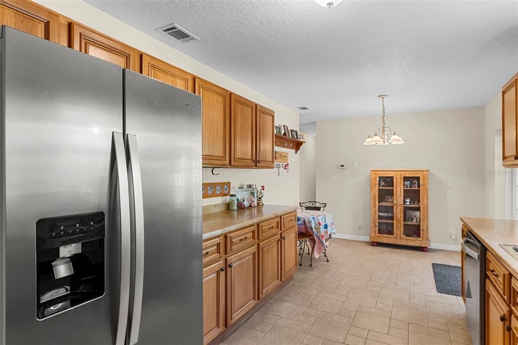 For Sale: $350,000 (3 beds, 1 baths, 1152 Square Feet)