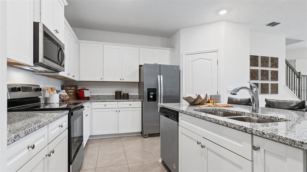 For Sale: $264,990 (3 beds, 2 baths, 1722 Square Feet)