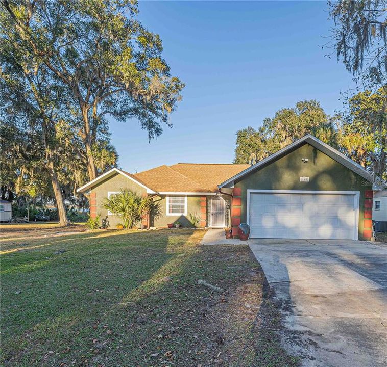 For Sale: $549,000 (3 beds, 2 baths, 1618 Square Feet)