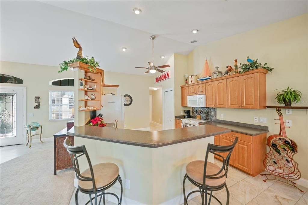 For Sale: $359,900 (3 beds, 2 baths, 1843 Square Feet)