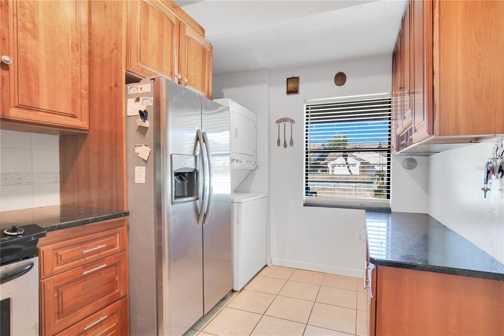 For Sale: $225,000 (2 beds, 2 baths, 1134 Square Feet)