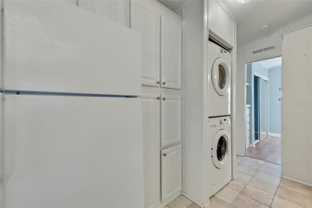 For Sale: $245,000 (2 beds, 1 baths, 504 Square Feet)