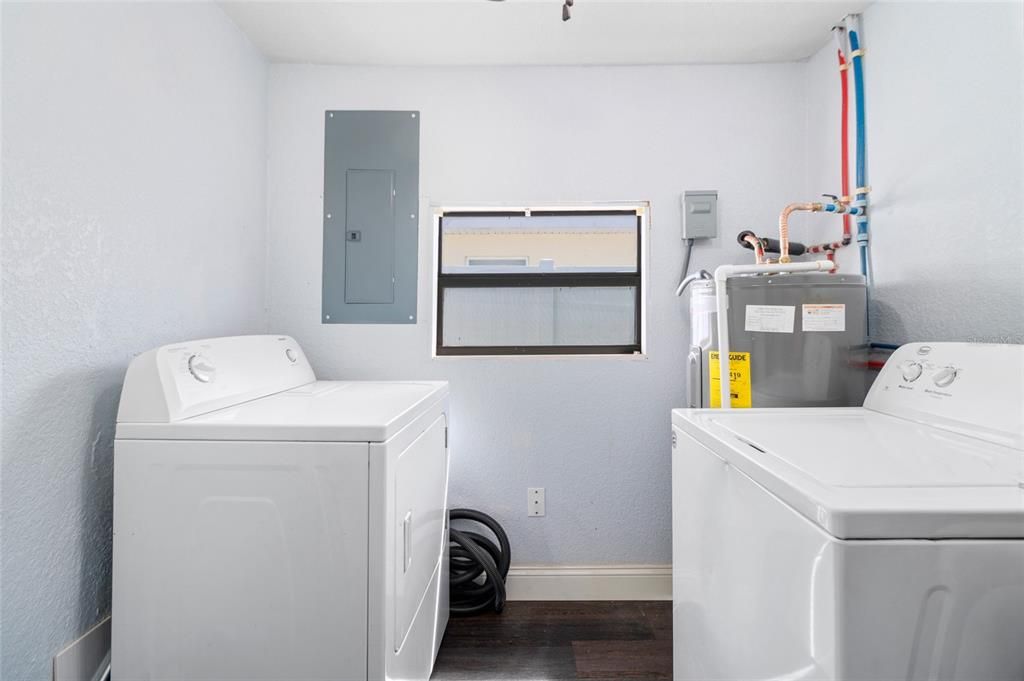 Spacious laundry room