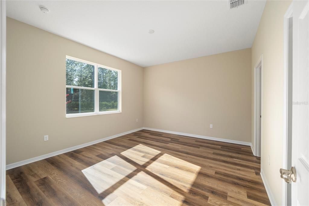 For Sale: $348,815 (2 beds, 2 baths, 1467 Square Feet)