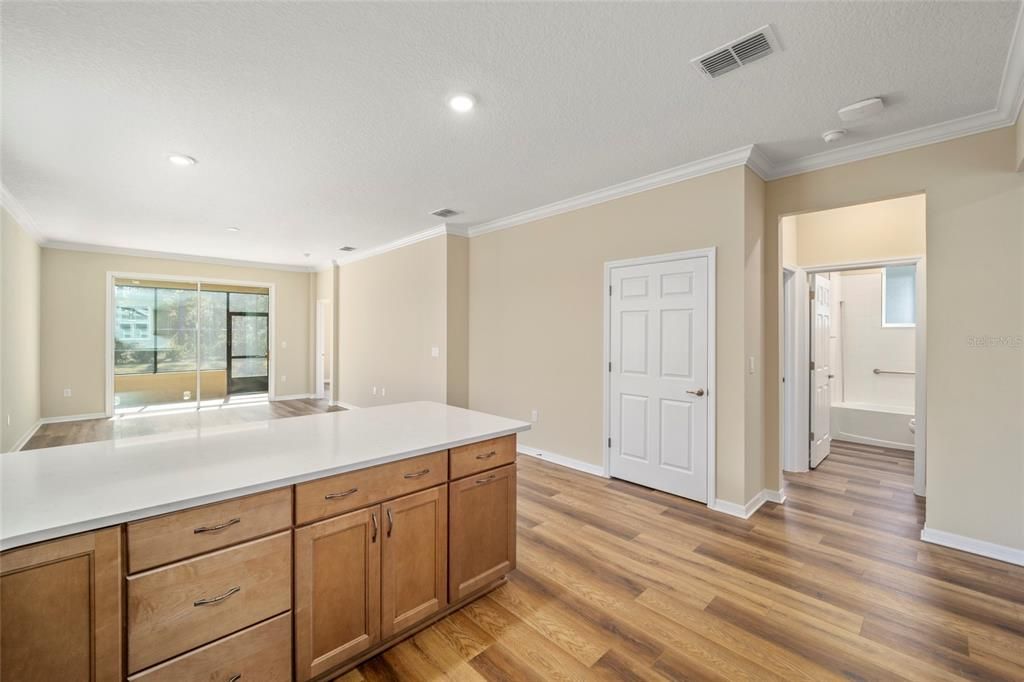 For Sale: $348,815 (2 beds, 2 baths, 1467 Square Feet)