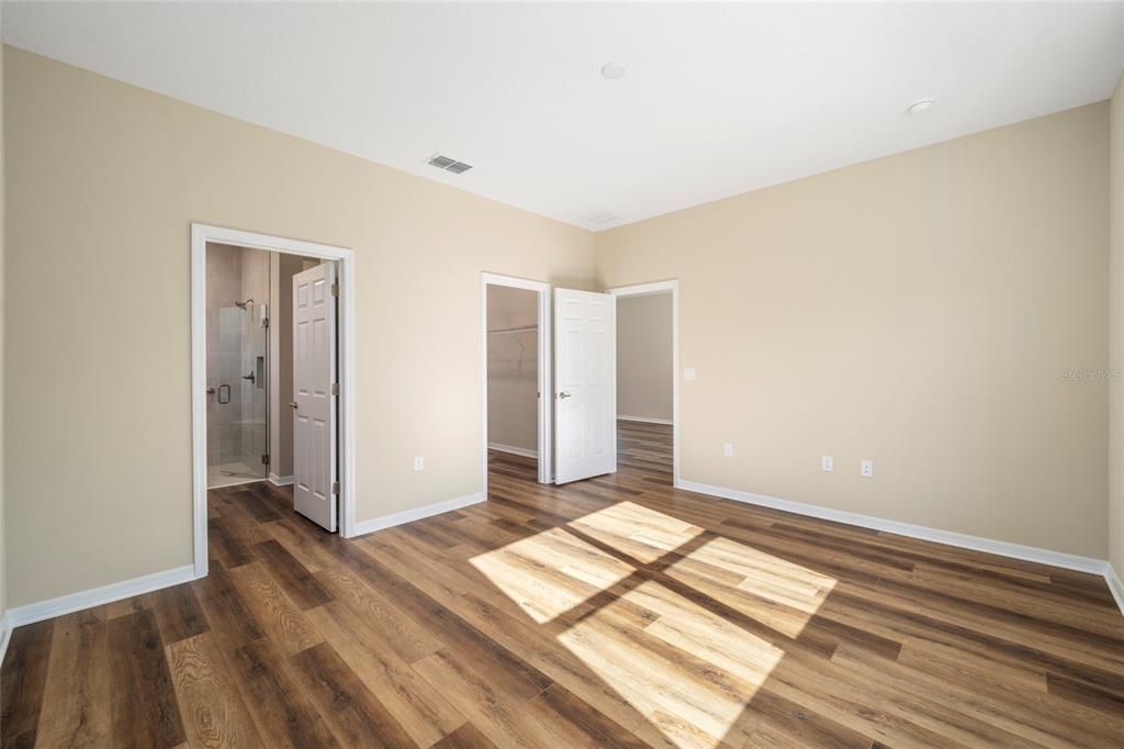 For Sale: $348,815 (2 beds, 2 baths, 1467 Square Feet)