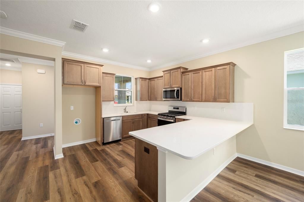 For Sale: $348,815 (2 beds, 2 baths, 1467 Square Feet)