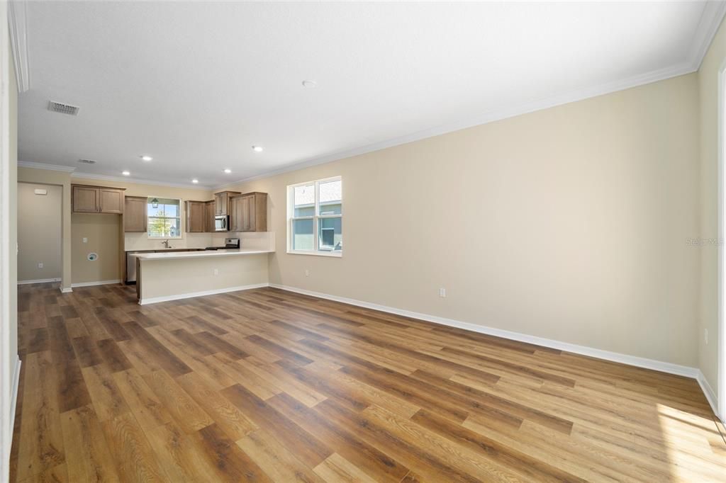 For Sale: $348,815 (2 beds, 2 baths, 1467 Square Feet)