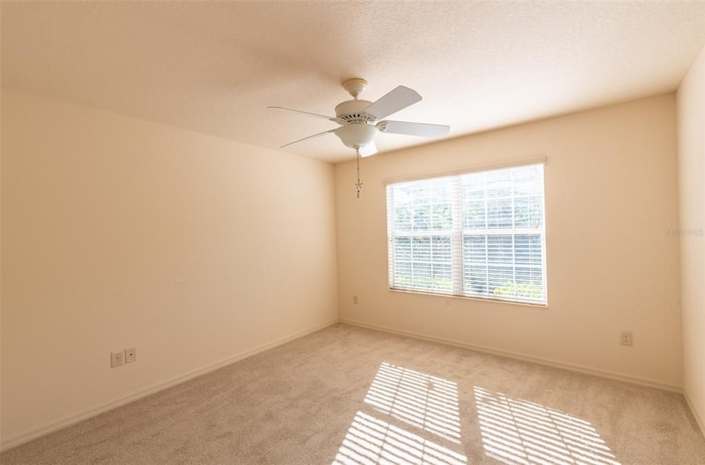 Guest Room 1 with NEW carpet