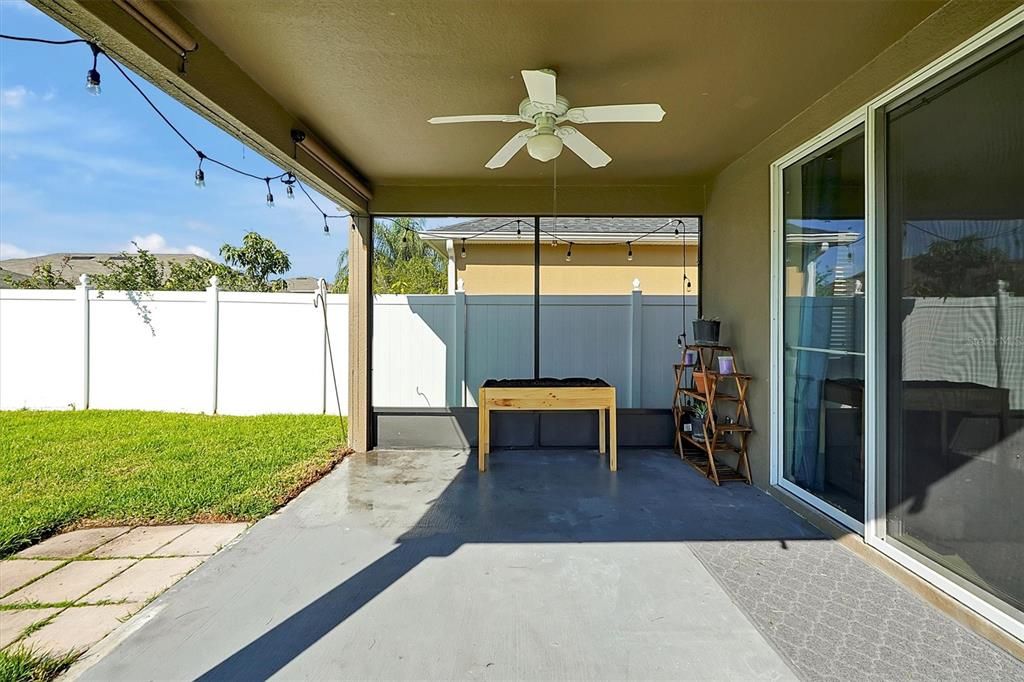 For Sale: $385,000 (4 beds, 2 baths, 1956 Square Feet)