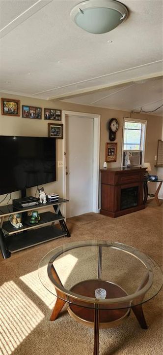 Active With Contract: $110,000 (1 beds, 1 baths, 672 Square Feet)