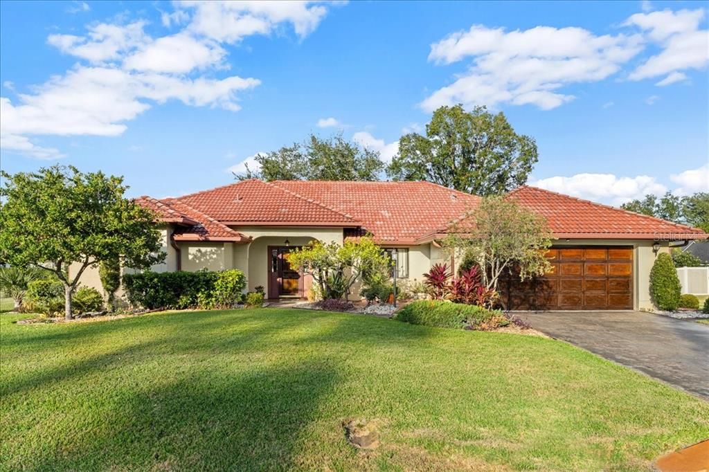 For Sale: $450,000 (3 beds, 2 baths, 2955 Square Feet)