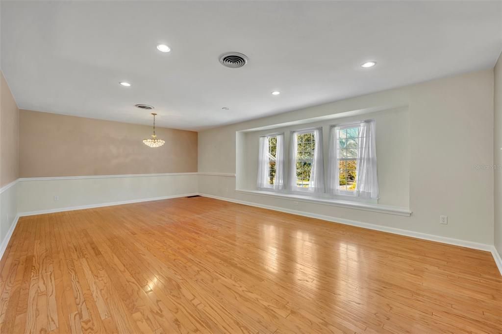 Living/Dining Room