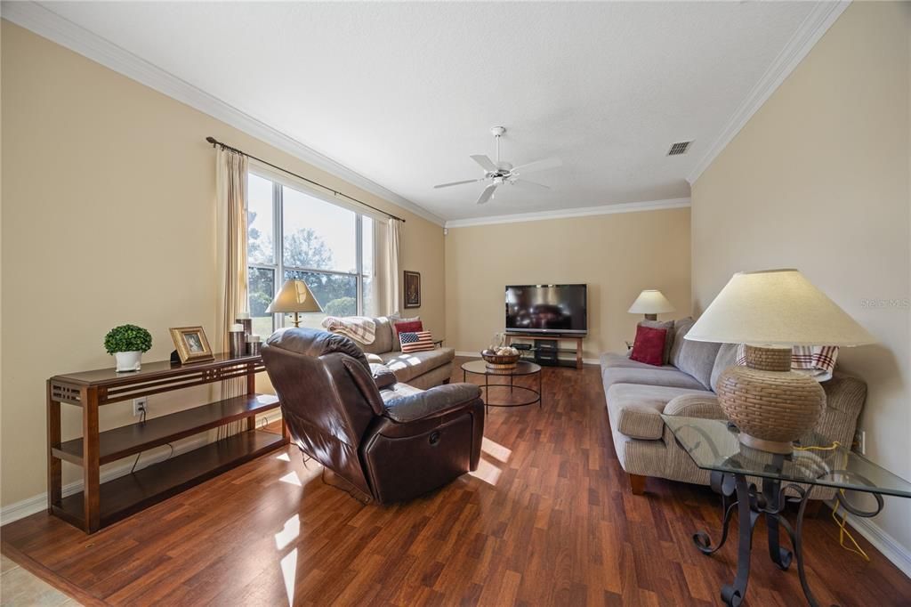 family room off kitchen and breakfast nook