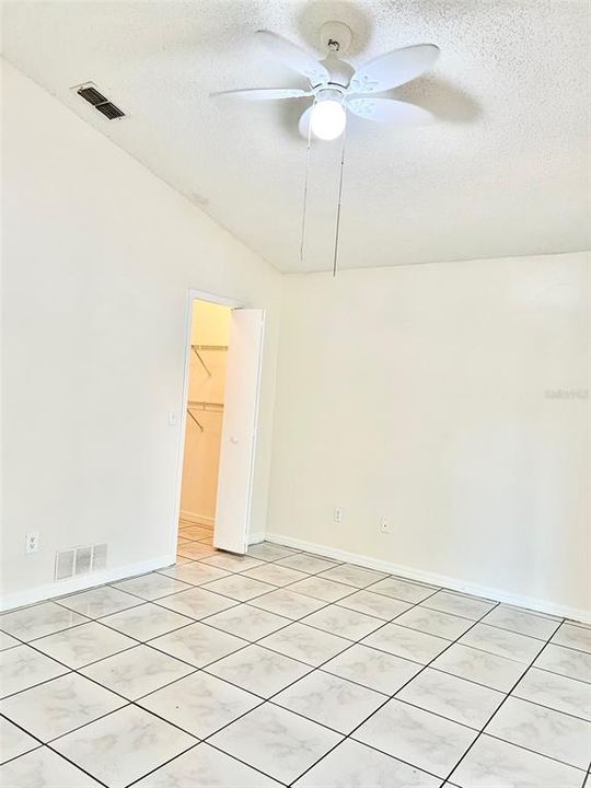 For Rent: $1,995 (3 beds, 2 baths, 1246 Square Feet)