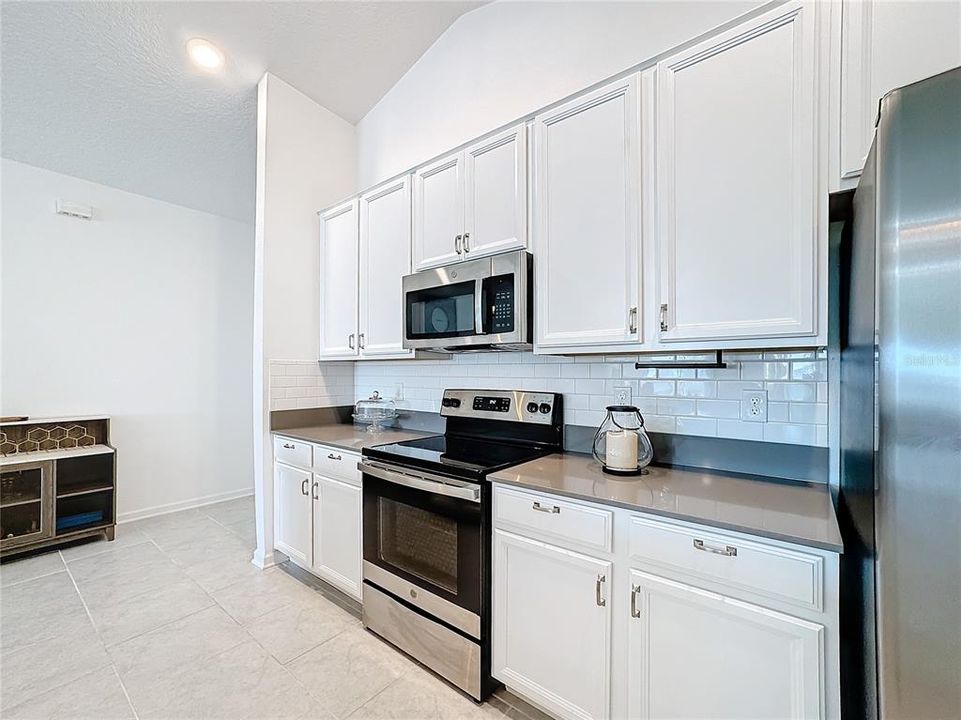 Active With Contract: $475,000 (4 beds, 2 baths, 2280 Square Feet)