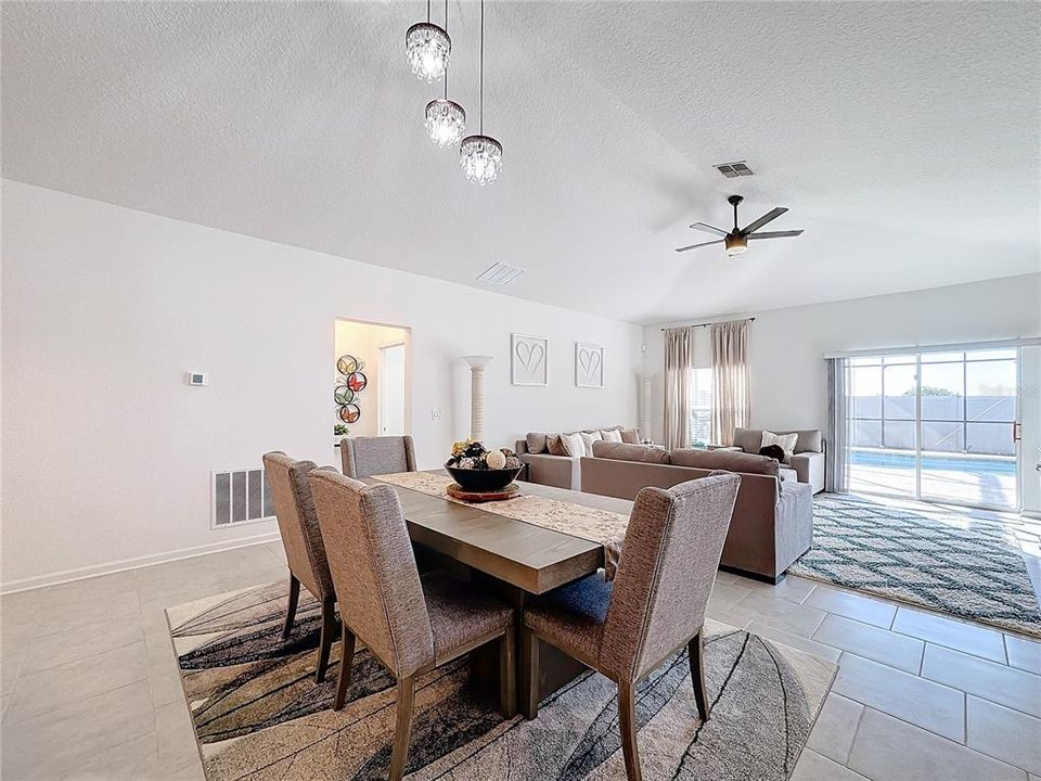 Active With Contract: $475,000 (4 beds, 2 baths, 2280 Square Feet)