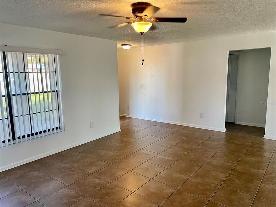 For Sale: $249,500 (2 beds, 2 baths, 1132 Square Feet)