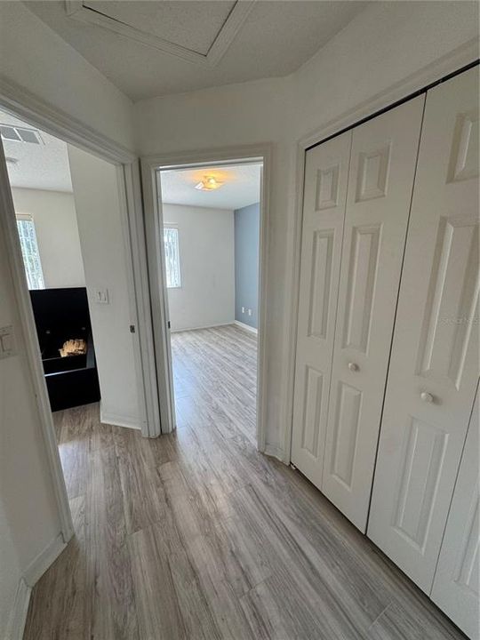 Active With Contract: $1,800 (3 beds, 2 baths, 1468 Square Feet)