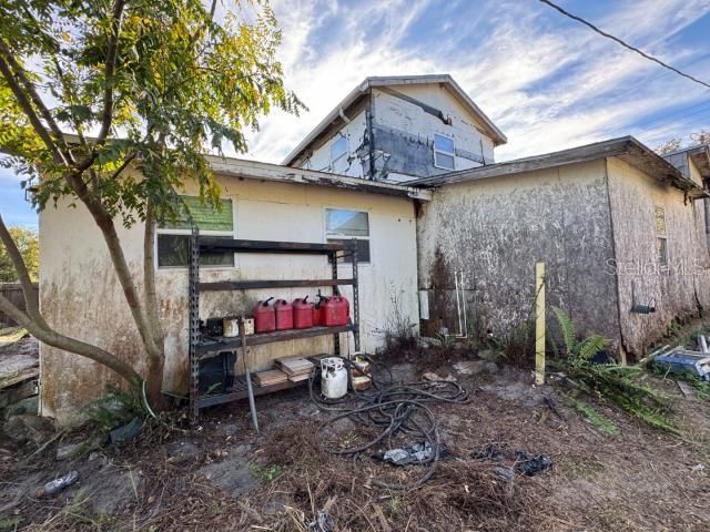 For Sale: $125,000 (3 beds, 1 baths, 1704 Square Feet)