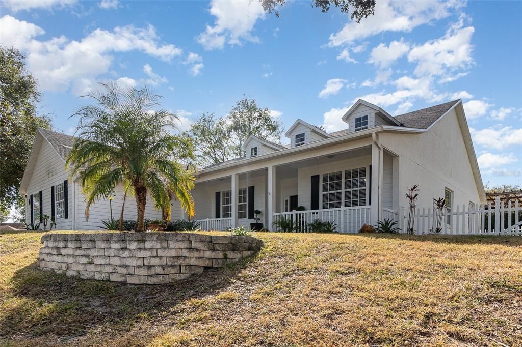 For Sale: $437,000 (3 beds, 2 baths, 1973 Square Feet)