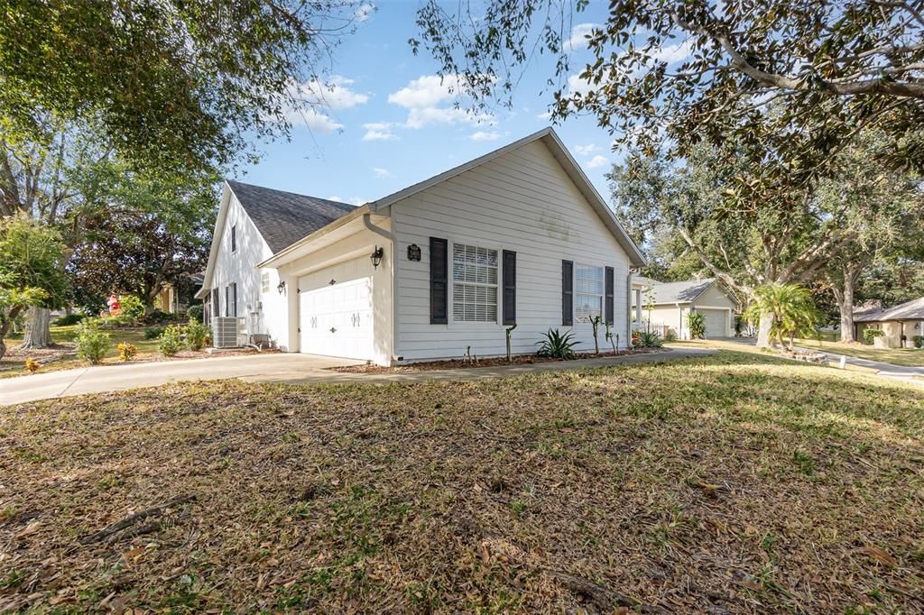 For Sale: $437,000 (3 beds, 2 baths, 1973 Square Feet)