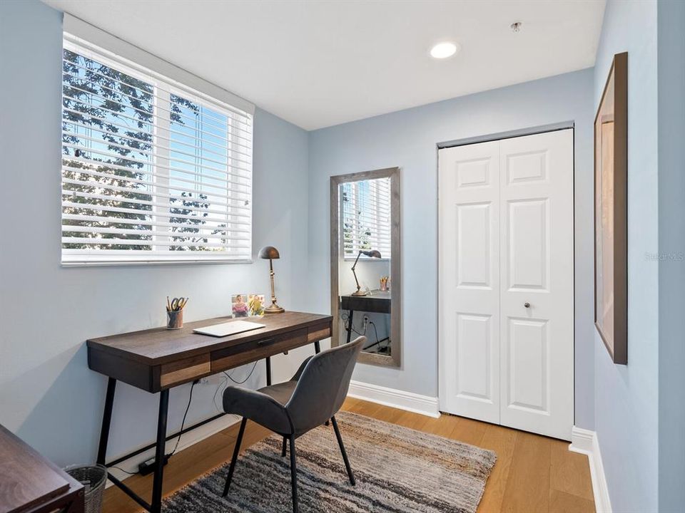 For Sale: $1,050,000 (2 beds, 2 baths, 1920 Square Feet)